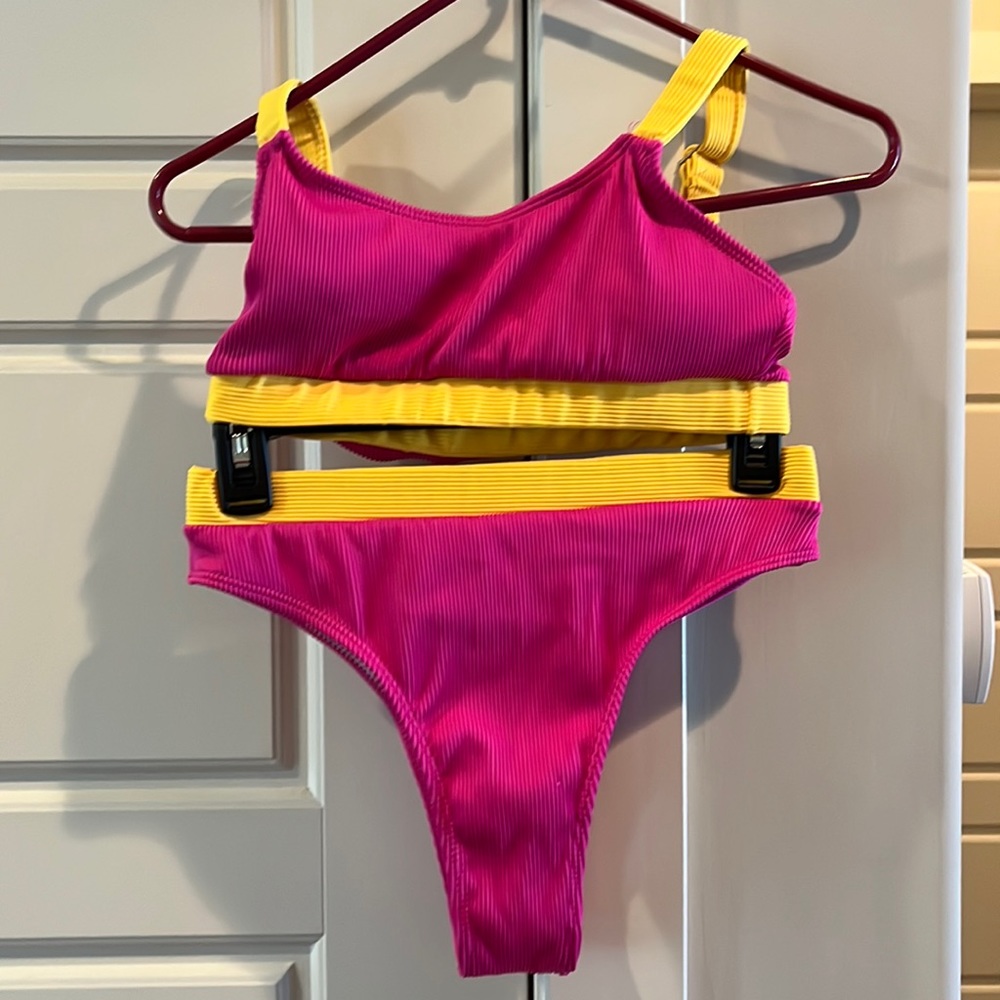 Shein women's two piece swimsuit worn twice.